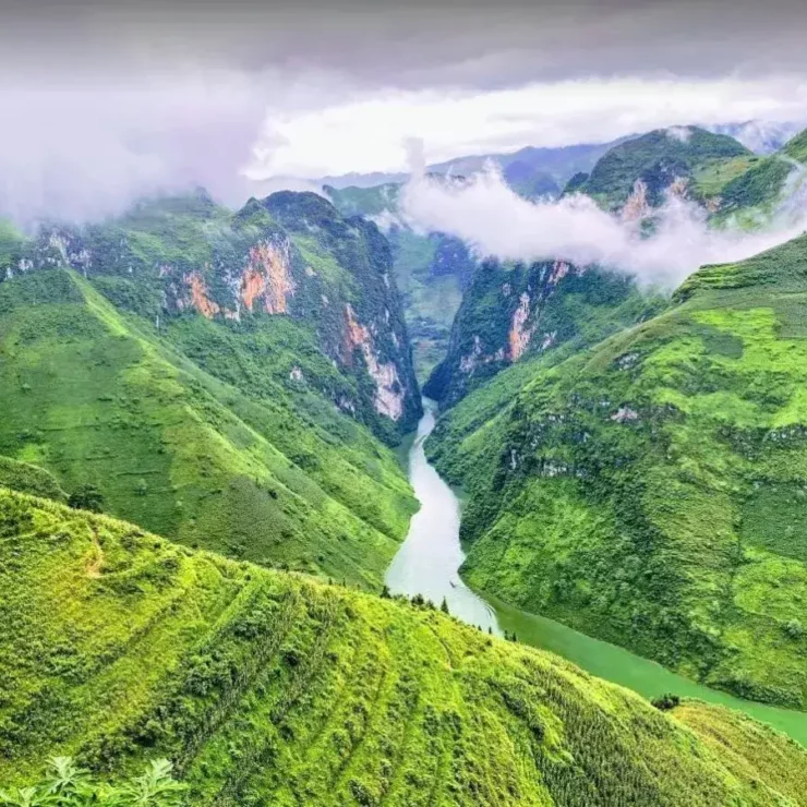 The Best Time to Do the Ha Giang Loop