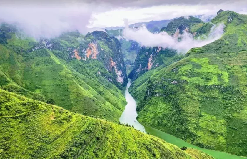 The Best Time to Do the Ha Giang Loop