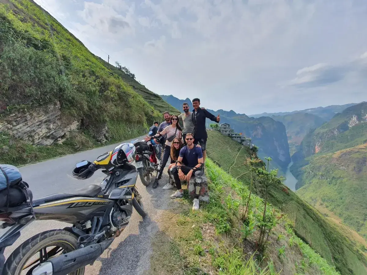 Choosing Right motorbike for the Ha Giang Loop not only helps you overcome difficult roads but also ensures safety and a complete experience