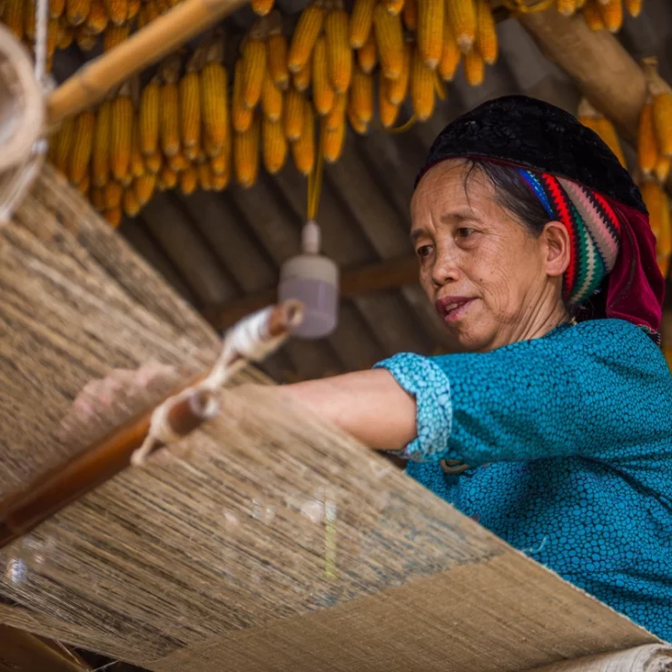 Discover Lung Tam Linen Weaving Village in Ha Giang