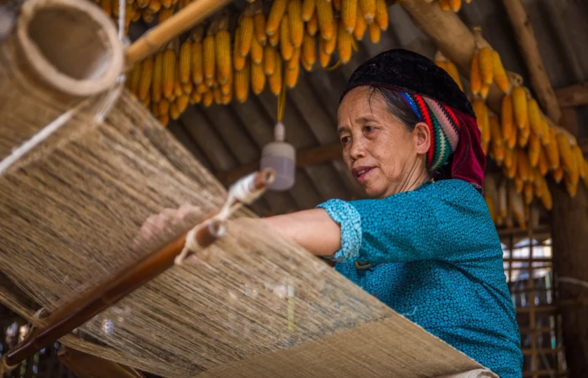 Discover Lung Tam Linen Weaving Village in Ha Giang