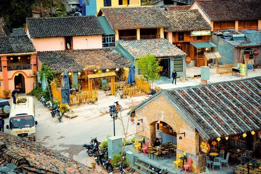 Dong Van Ancient Town is a tourist destination not to be missed when coming to Ha Giang