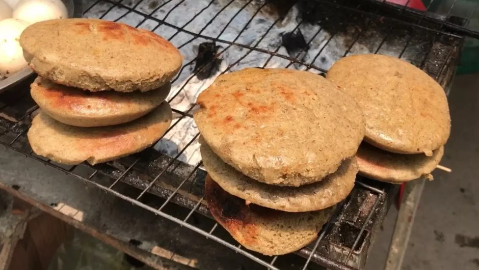 Bánh tam giác mạch - đặc sản nên thử khi đến Hà Giang
