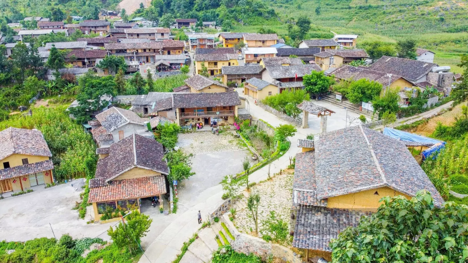 Lô Lô Chải – bản làng bình yên nép mình dưới chân Cột cờ Lũng Cú