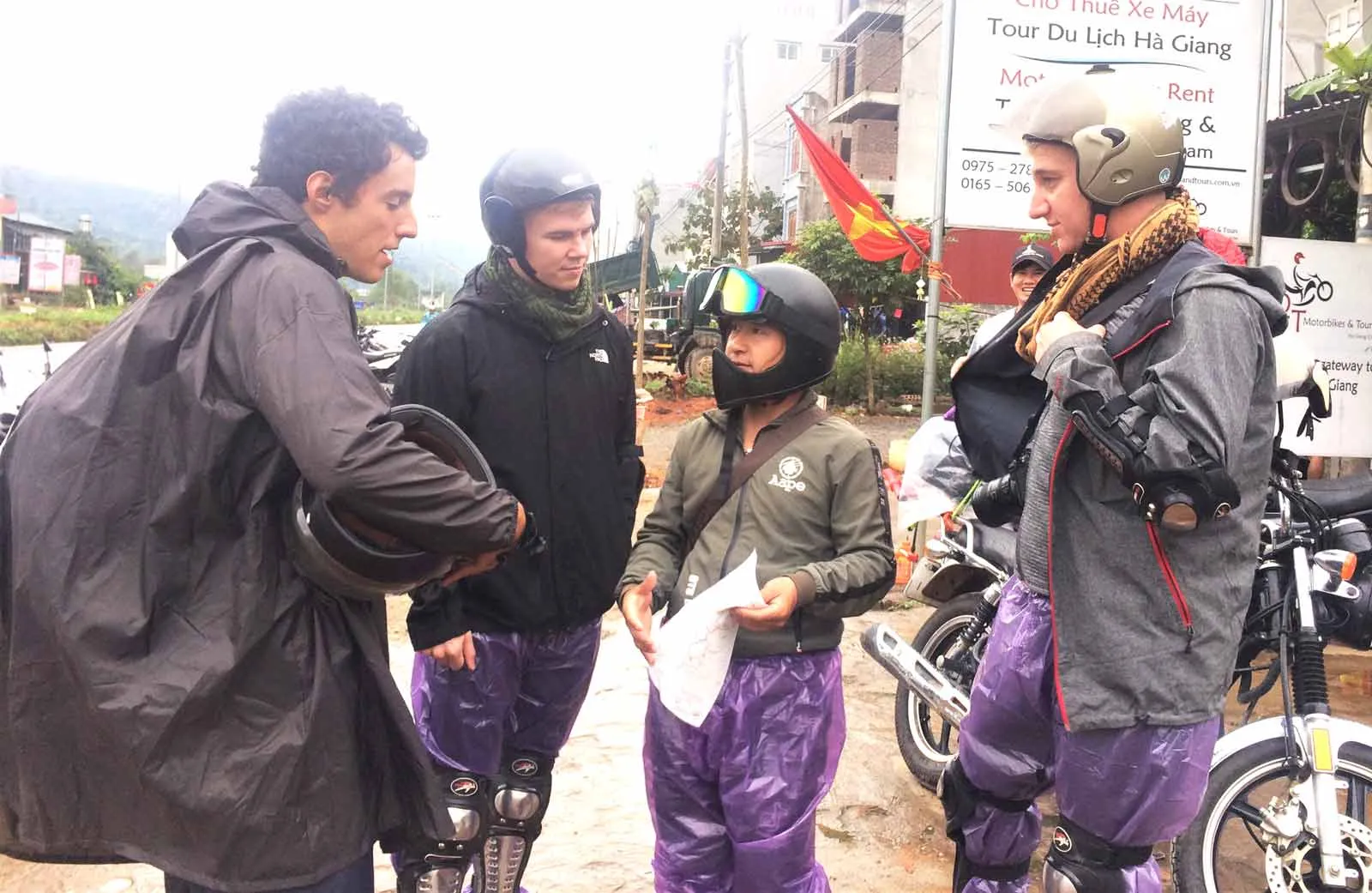 Some tips you need to keep in mind when exploring Ha Giang Loop in December