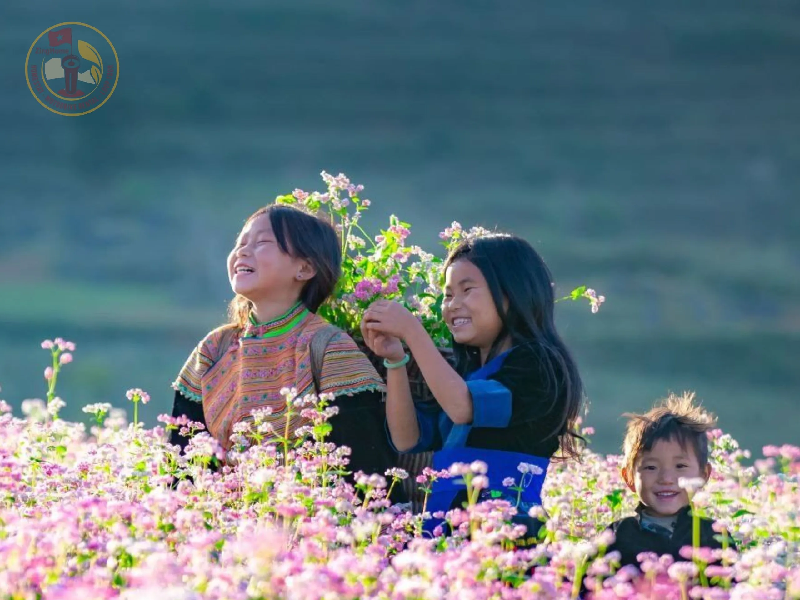 Những em bé dân tộc H'Mông, Quản Bạ, Hà Giang