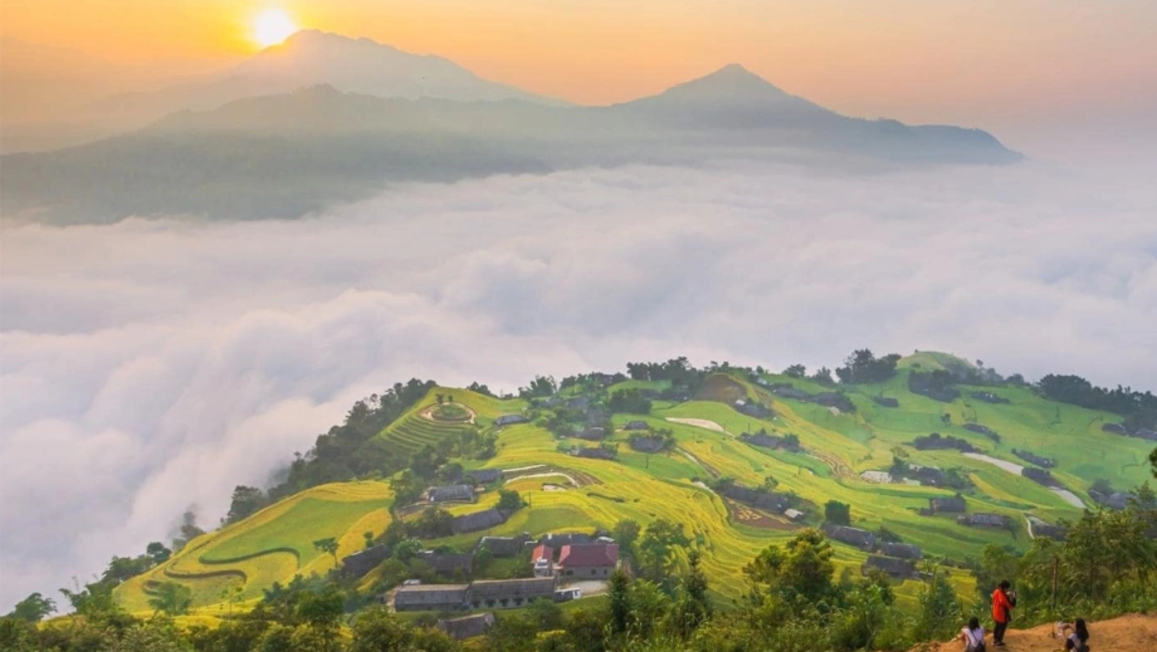 Thời tiết Hà Giang tháng 7 thể hiện rõ sự đặc trưng của mùa hè miền núi, nhiệt độ trung bình dao động từ 30°C đến 36°C