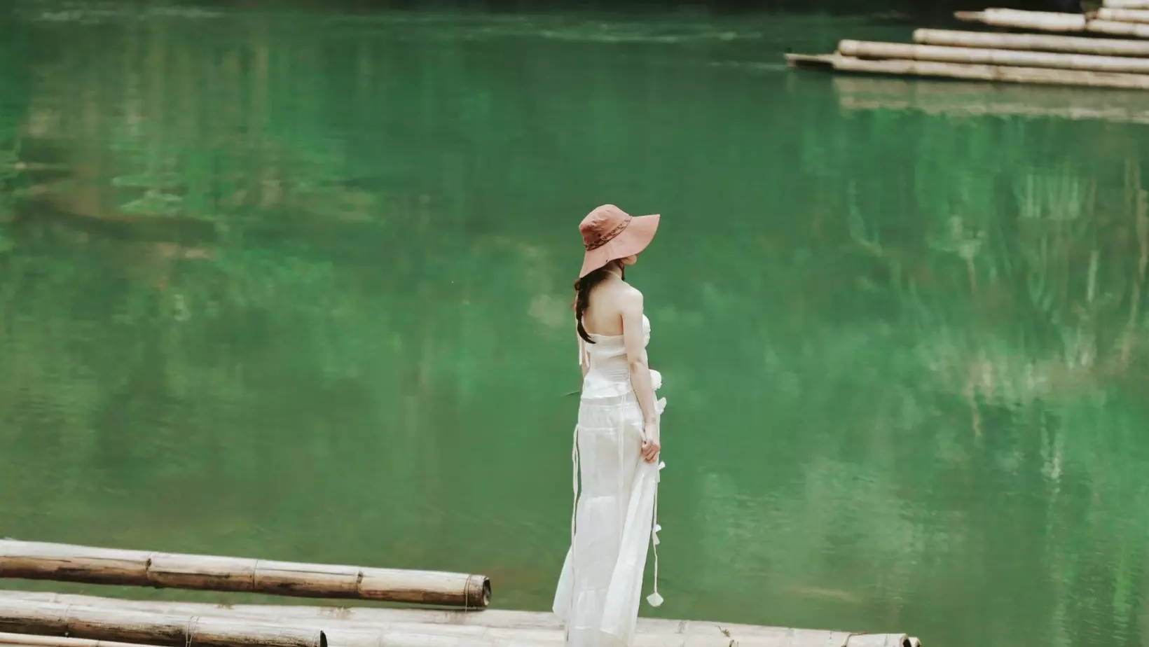 Suối Bản Án được biết đến với tên gọi "tuyệt tình cốc"