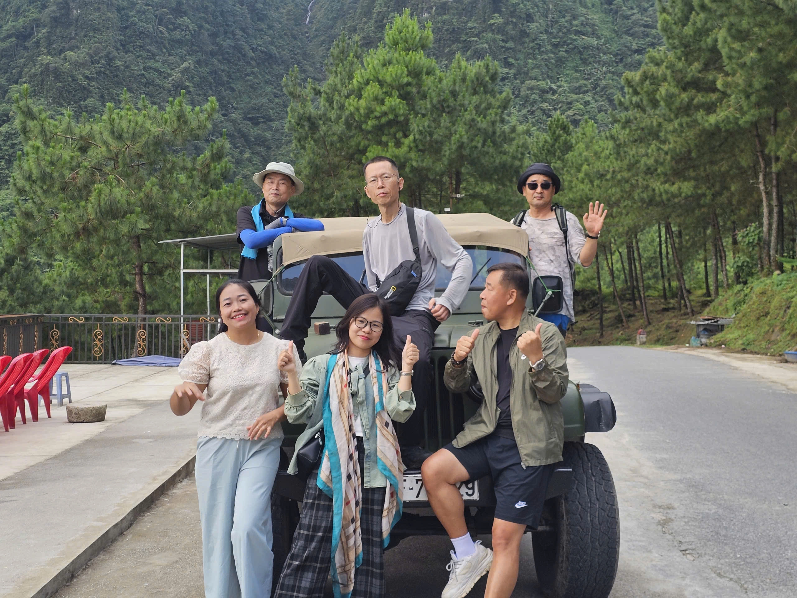 For those planning a trip, a 4 Day Ha Giang Loop Itinerary is highly recommended