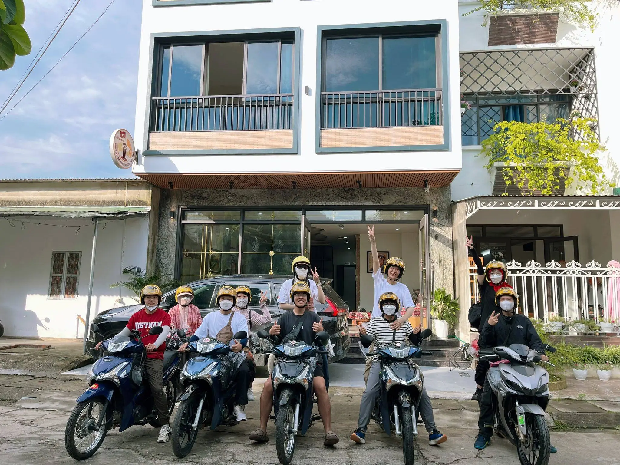 With many Ha Giang Motorcycle Rental options available, prices are usually lower than hiring a car, and it’s easier to navigate smaller roads.
