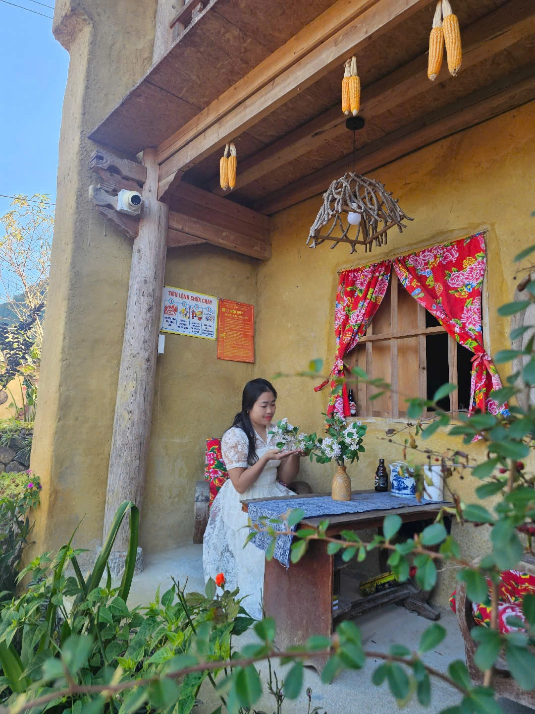 Làng Lô Lô Chải Hà Giang cách phố cổ Đồng Văn bao xa