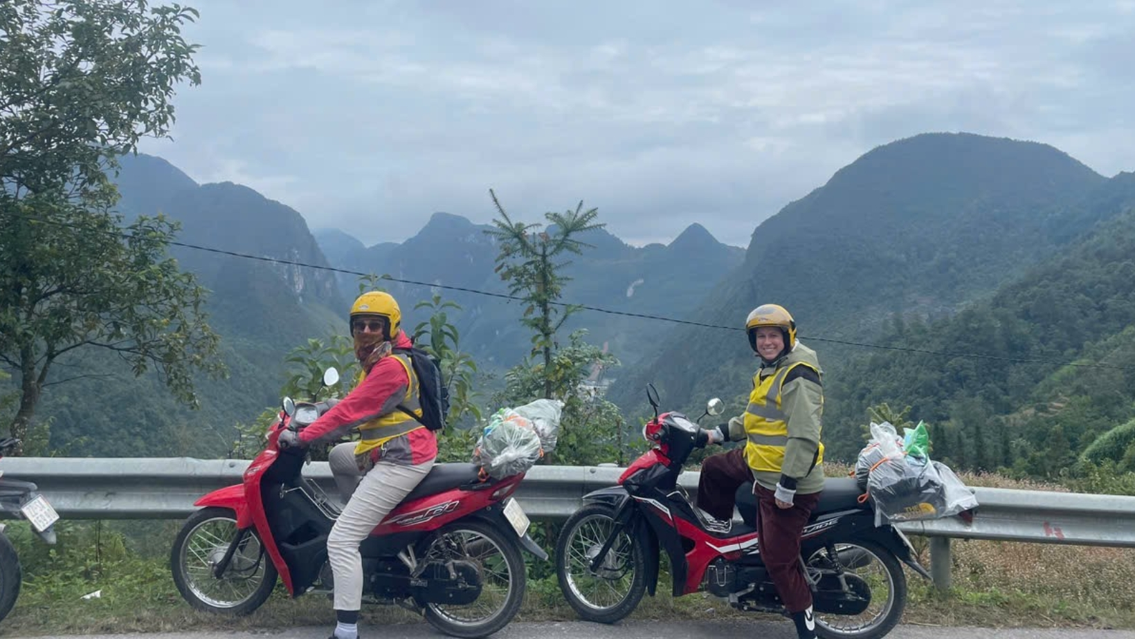 Đi phượt bằng xe máy để khám phá dốc Cán Tỷ một cách chân thật nhất