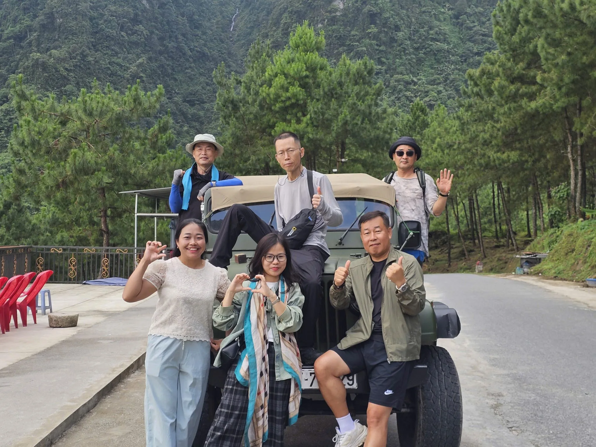 ZingHome Hà Giang cung cấp cả dịch vụ tour du lịch và chỗ ở cho khách du lịch khi đến Hà Giang